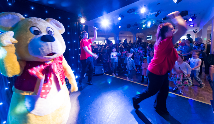 Meet Woolly Bear every day from 5pm! | Woolacombe Sands Holiday Park