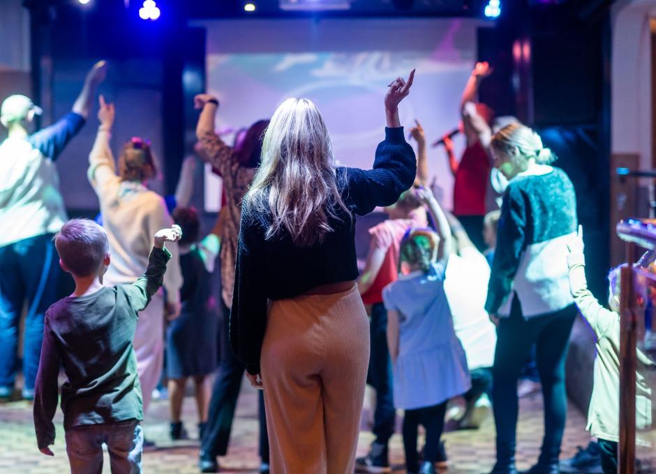 Guests dancing to entertainment at Woolacombe Sands Holiday Park